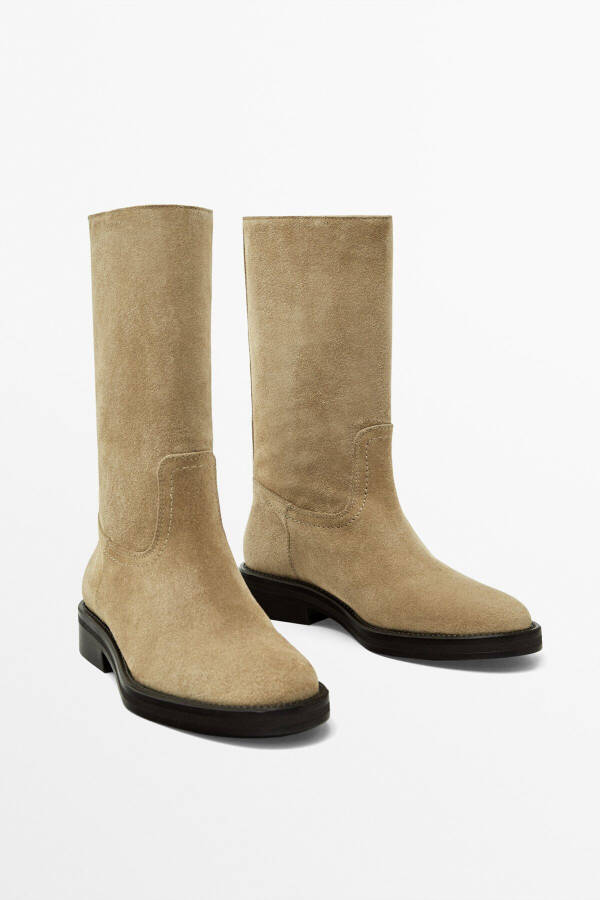 Thick suede flat boots - 2