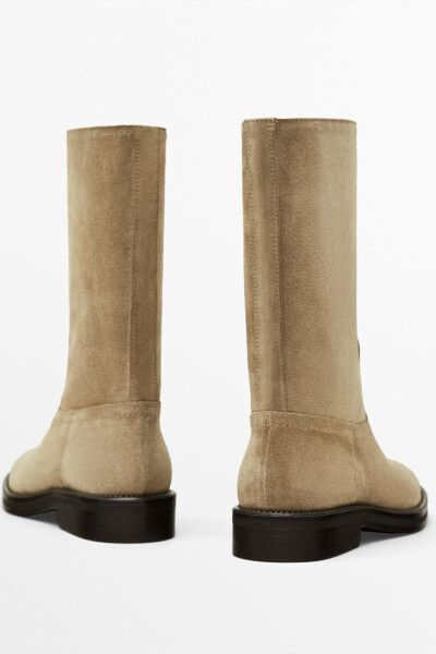 Thick suede flat boots - 4