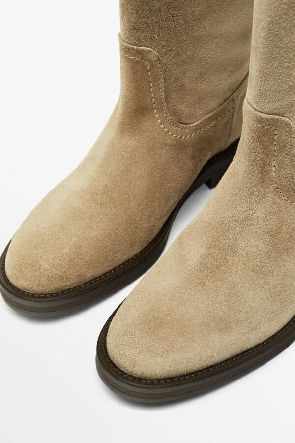 Thick suede flat boots - 5