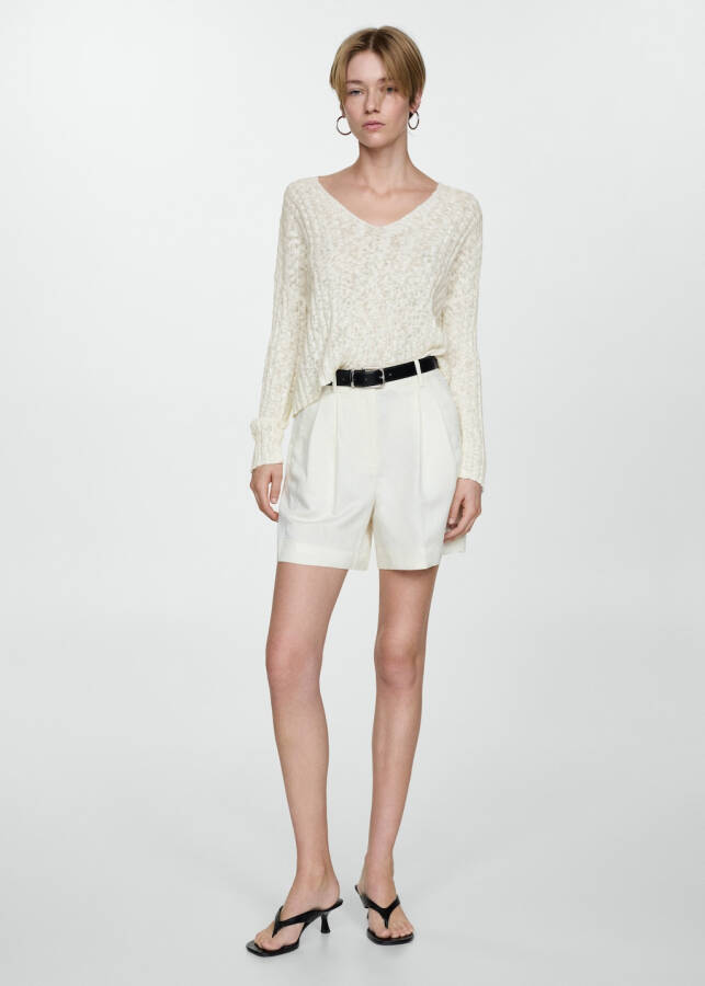 Thin knit, long sleeve, off-white sweater. - 8