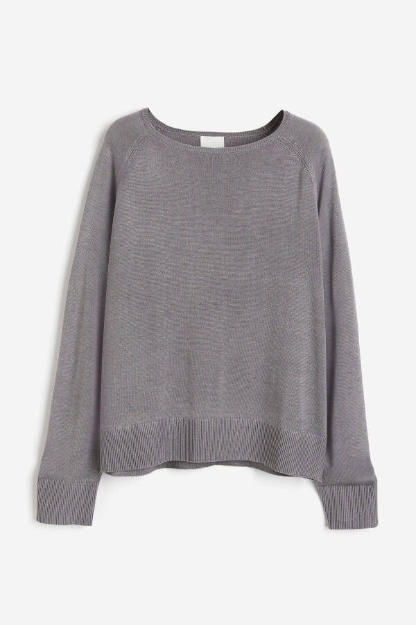 Thin knit sweater - 2