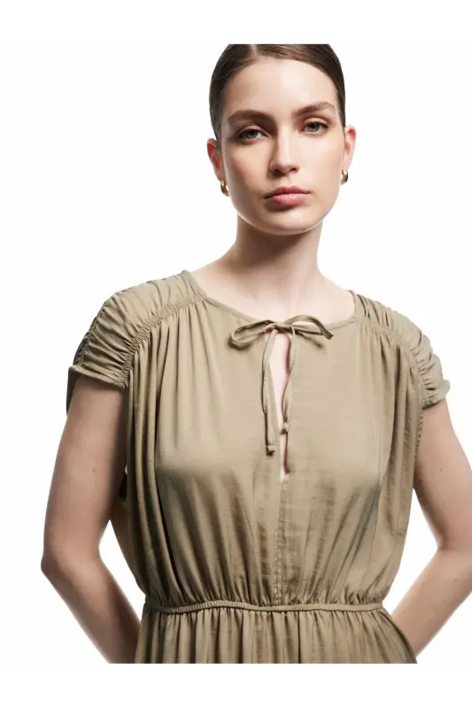 Tied Collar Sleeveless Midi Gathered Satin Dress - 3