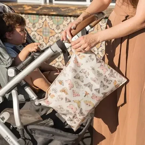 Tiny Twinkle Mess-Proof Suv o'tkazmaydigan ho'l quruq sumka | Cho'milish kostyumlari va chaqaloq kiyimlari uchun qayta ishlatiladigan 2 dona ho'l sumka | Sayohat va chaqaloq uchun tagliklarni almashtirish uchun oqmaydigan ho'l sumka (Periwinkle, Pebble) - 3