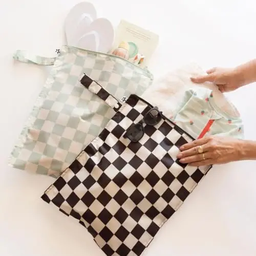 Tiny Twinkle Mess Proof Wet Bags | 2-Pack Reusable Waterproof Wet Bags for Swimsuits | Baby Clothes | Travel & Diaper Bag (Black, Green Checkers) - 3