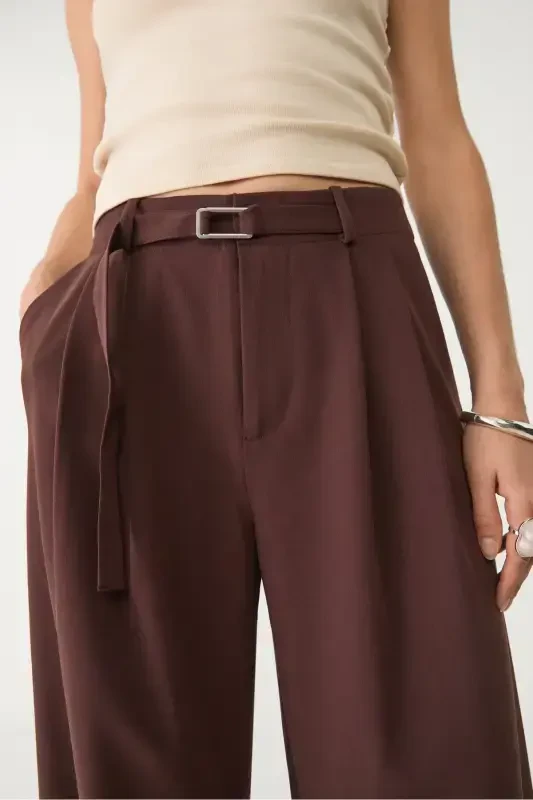 Tokalı Kemer Detaylı Geniş Kesim Pantolon-Koyu kahverengi - 3