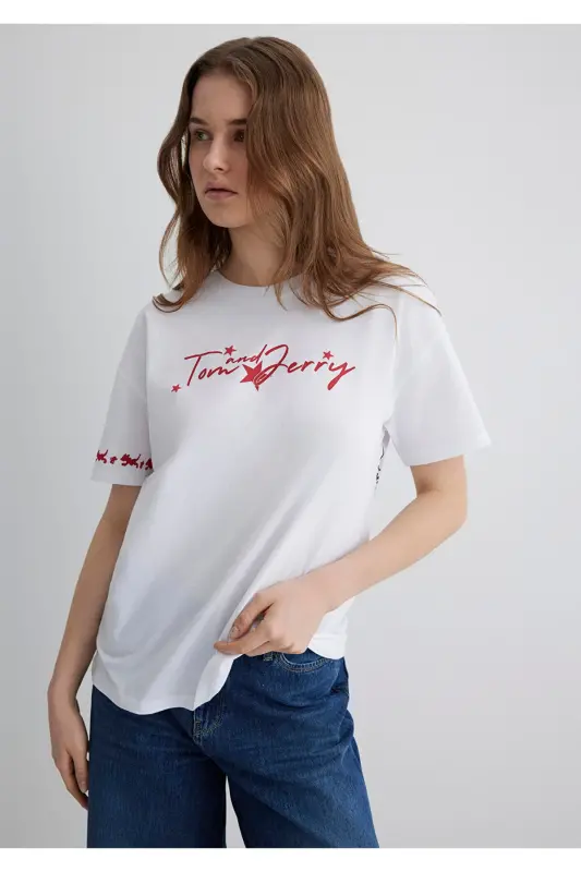Tom and Jerry Printed White T-shirt Loose Fit - 4