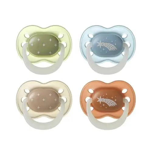 Tommee Tippee Gece Emziği, 0-6 Ay, Simetrik Silikon Emzik Ucu, BPA İçermez, Karanlıkta Parlayan Teknoloji, Twilight Tonları, 4'lü Paket - 1