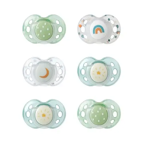 Tommee Tippee Night Time Pacifier, 18-36 Months, Symmetrical Silicone Baglet, BPA-Free Binkies, Glow in The Dark Technology, Green Rainbow, Pack of 6 - 1