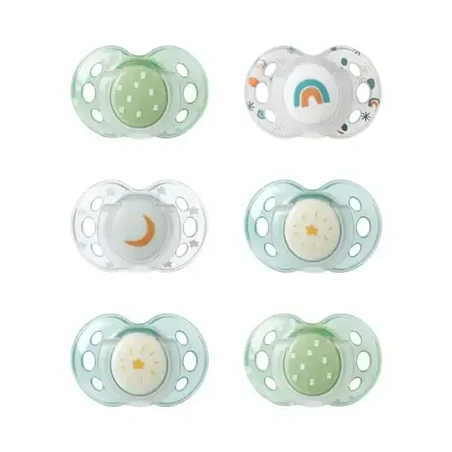 Tommee Tippee Night Time Pacifier, 18-36 Months, Symmetrical Silicone Baglet, BPA-Free Binkies, Glow in The Dark Technology, Green Rainbow, Pack of 6 - TOMMEE TIPPEE