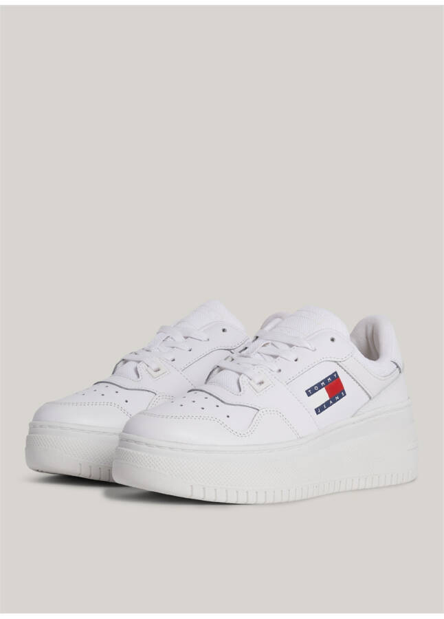 Tommy Hilfiger Белые женские кожаные кроссовки EN0EN02506YBS - 13