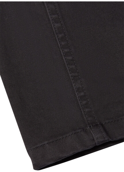 Tommy Hilfiger Men's Slim Fit Black Pants - 16