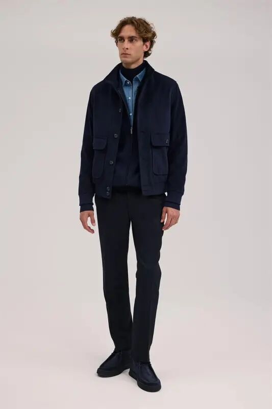 To'q ko'k rangli Comfort Fit stend yoqali baxmal kurtka - 2