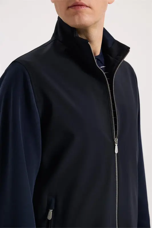 To'q ko'k rangli Comfort Fit tik yoqali mavsumiy sport Kurtka - 4