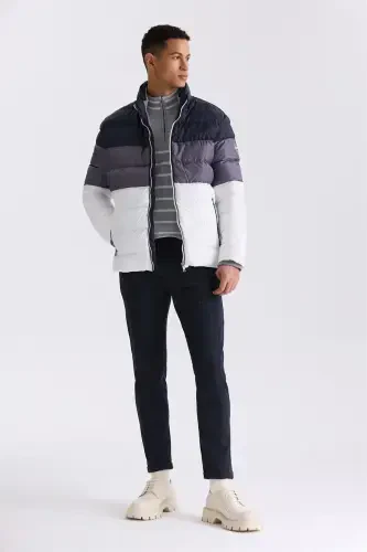 Toʻq koʻk rangli Slim Fit Baland boʻyinli qishki koʻrpa kurtka - JAKAMEN (1)