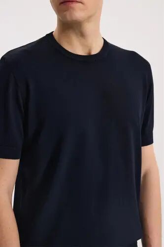 To'q ko'k rangli Slim Fit yumaloq yoqali Rayon T-Shirt - 3