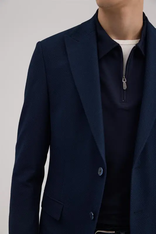 To‘q ko‘k Slim Fit naqshli o‘tkir yoqali kurtka - 3