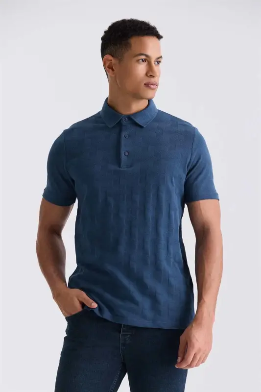Toʻq koʻk Slim Fit naqshli Polo Yoqali futbolka - 1