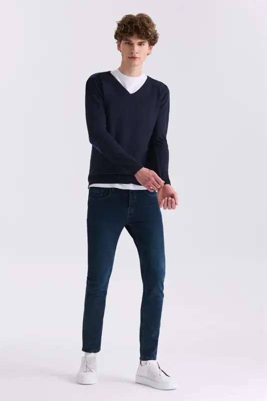 To'q ko'k Slim Fit V shaklli triko kozok - 2