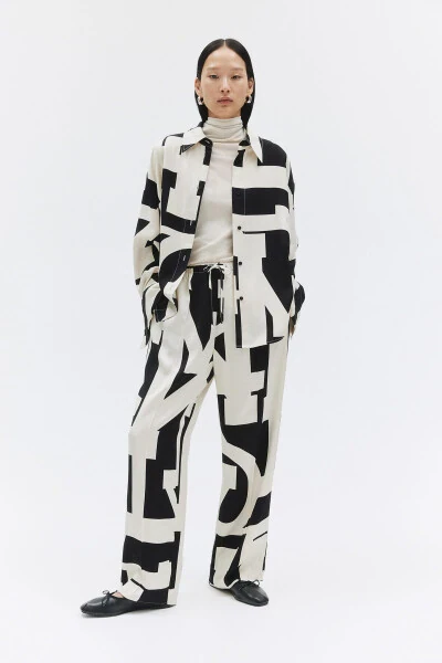 Tortib o'ynaydigan shim - H&M (1)