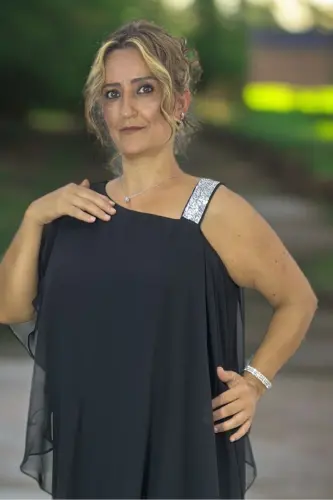 TOShLAR BILAN BEZATILGAN KENG YENGIL KO'YLAKLI PELELI KATTA O'LCHAMLI KECHKI LIBOS - 4