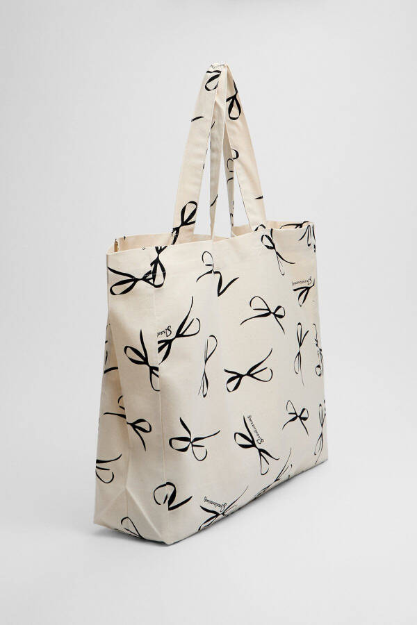 Tote bag with a bow - 4