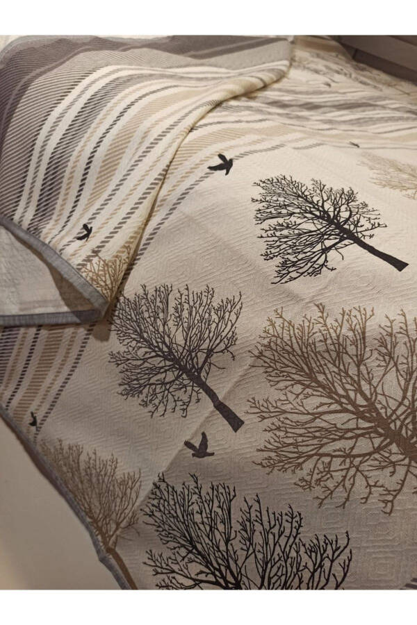 Tree of Life Pattern Printed 150x240 Cm. Single Person Single Blanket - Gray - 1