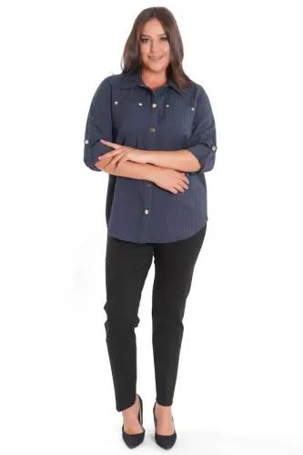 Trend42plus Большой Размер Рубашка на кнопках с карманами, темно-синяя - 4