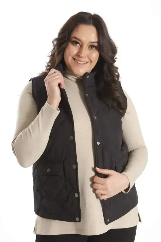 Büyük Çıt Çıt Düğmeli Kapitone Siyah Yelek - 3