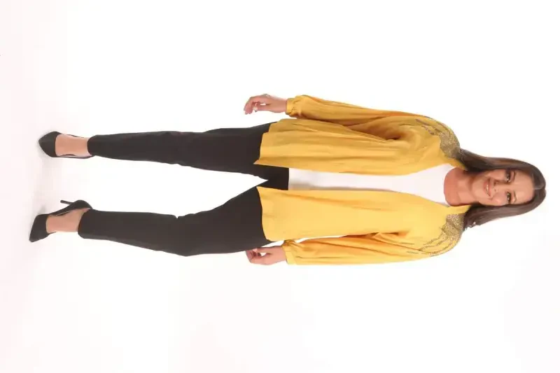 Trend42plus Katta hajmli xalat tosh bosma oversize sariq kurtka - 2