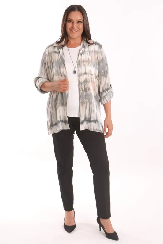 Trend42plus Plus Size Batik Patterned Glittery Shirt Blouse Powder Set - 4