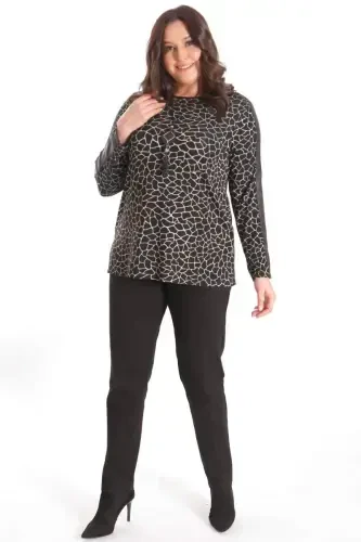 Trend42plus Plus Size Necklace Detailed Digital Printed Sleeves Leather Striped Black Blouse - 6