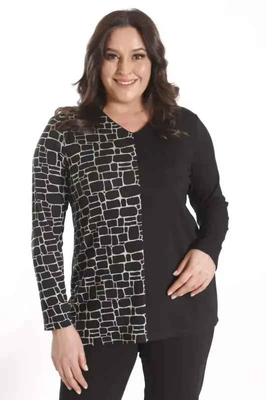 Trend42plus Plus Size V-Neck Patterned Black Blouse - BÜYÜKBEDENIZ