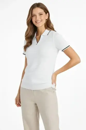 Triko Kumaş Yakalı Düğmesiz Açık Yaka Fitilli Kısa Kollu Regular Fit Tişört T-shirt - Beyaz - 1