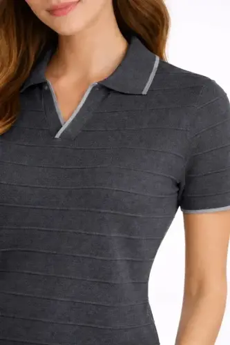 Triko Kumaş Yakalı Düğmesiz Açık Yaka Fitilli Kısa Kollu Regular Fit Tişört T-shirt - Siyah - 4