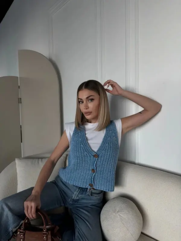 Triko Yengsiz Tugmali Jilet - Moviy - BÜYÜKBEDENIZ