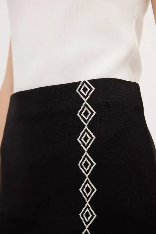 Трикотажная юбка с геометрическим узором - 3