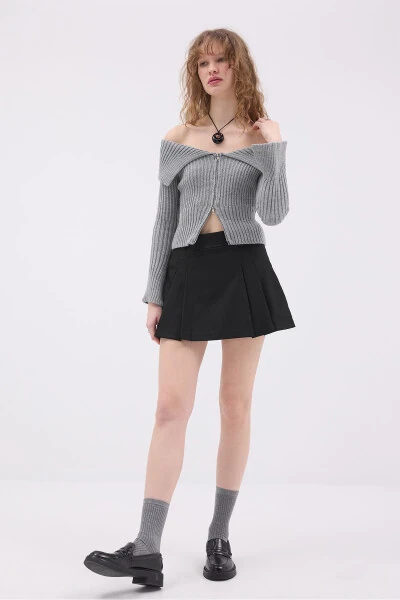 Трикотажный кардиган с воротником лодочкой и молнией H1427 - 1