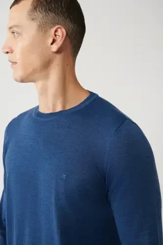 Трикотажный свитер индиго (круглый вырез) - AVVA (1)