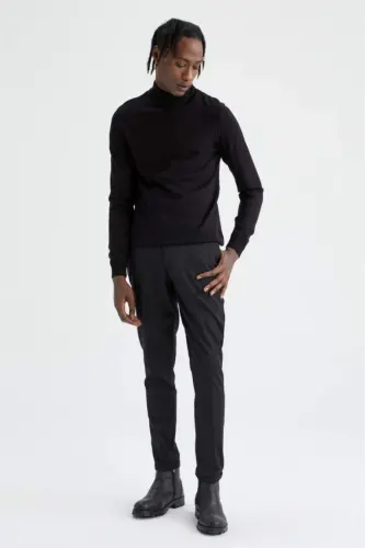 Трикотажный свитер с полуводолазкой Slim Fit Черный - 2