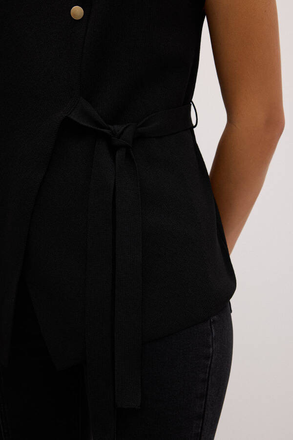 Трикотажный жилет на завязках - 5