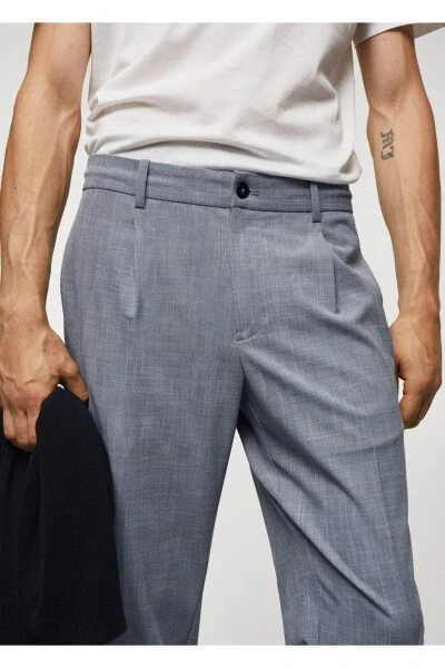 Trousers with clasp pattern - 8