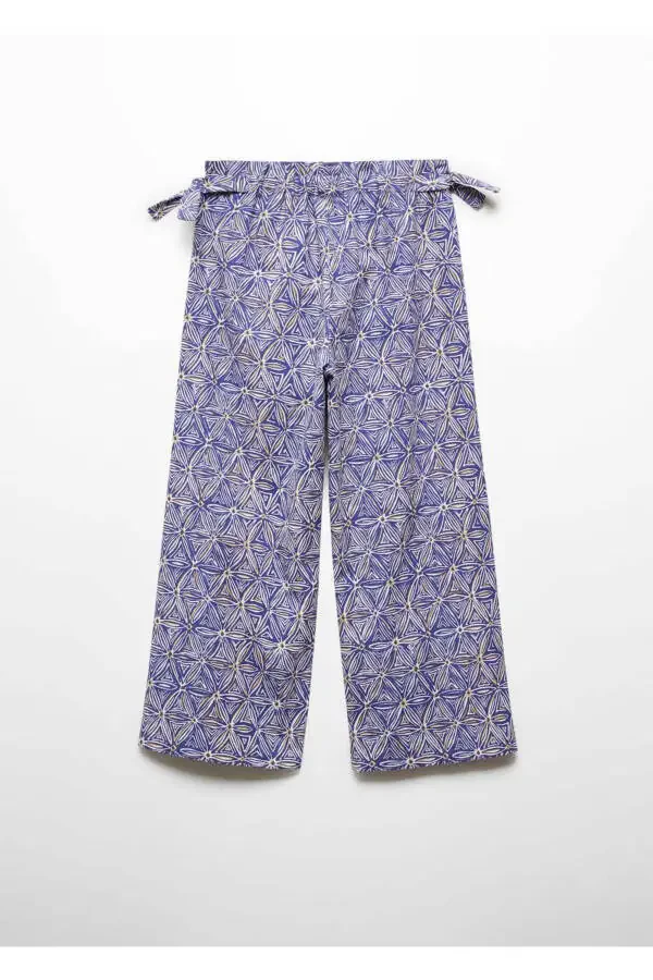 Trousers with lace detailing - 2