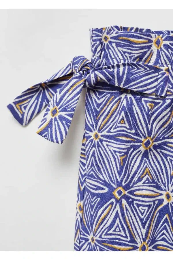 Trousers with lace detailing - 4