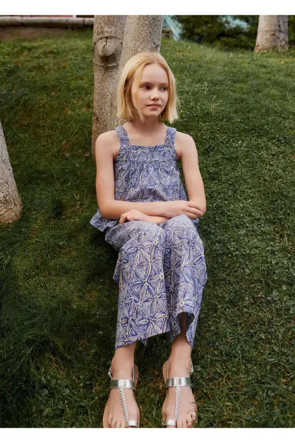 Trousers with lace detailing - 5