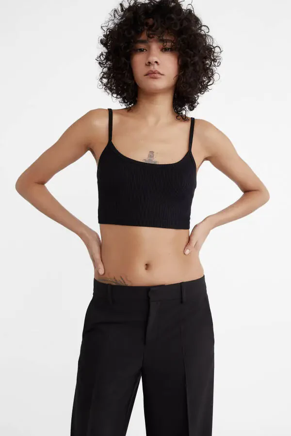 Trousers with pockets - 11