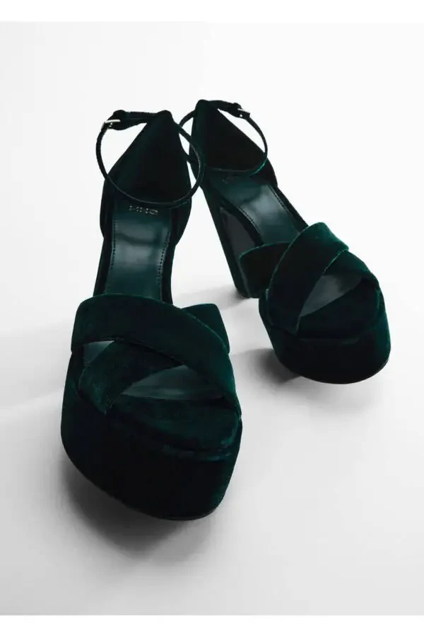 Туфли-босоножки из бархата на каблуке - 3