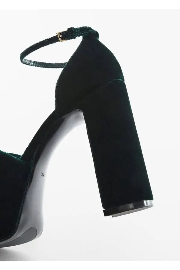 Туфли-босоножки из бархата на каблуке - 5