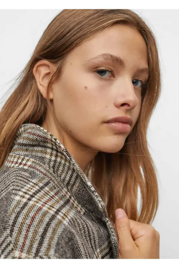 Tugmali bo‘lmagan to‘g‘ri kesim palto - 5