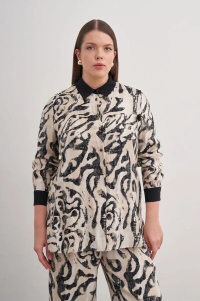 Tunic with Pleated Brooch Detail - 4