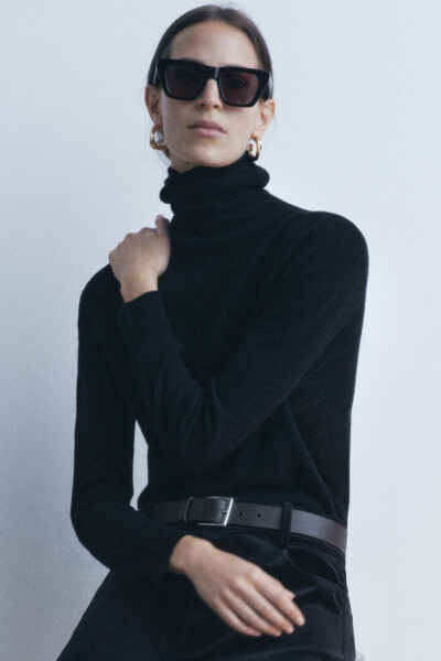 TURTLENECK 100% WOOL SWEATER - Black - 8